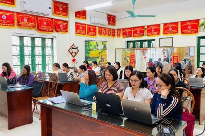 CHUYỂN ĐỔI SỐ TRONG TRƯỜNG MẦM NON: XÂY DỰNG NGÔI TRƯỜNG THÔNG MINH, KẾT NỐI YÊU THƯƠNG